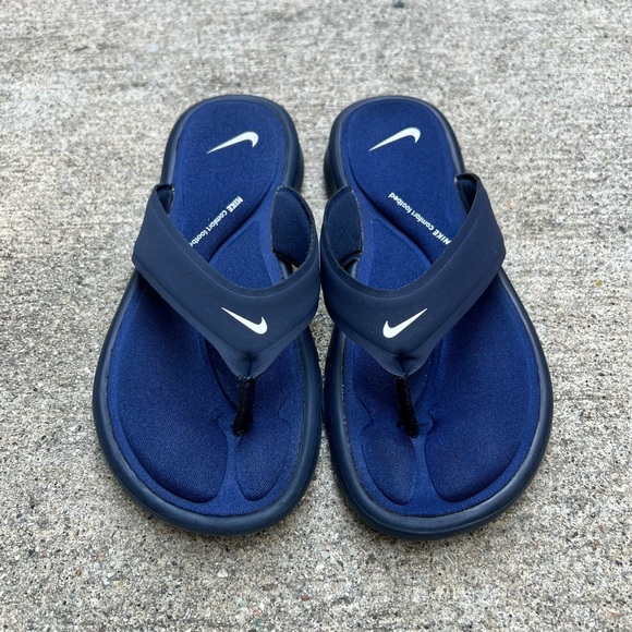 RARE USED WMNS NIKE ULTRAS COMFORTS THONGS TRIPLE BLUES WHITES FOOTBEDS - Picture 3 of 7